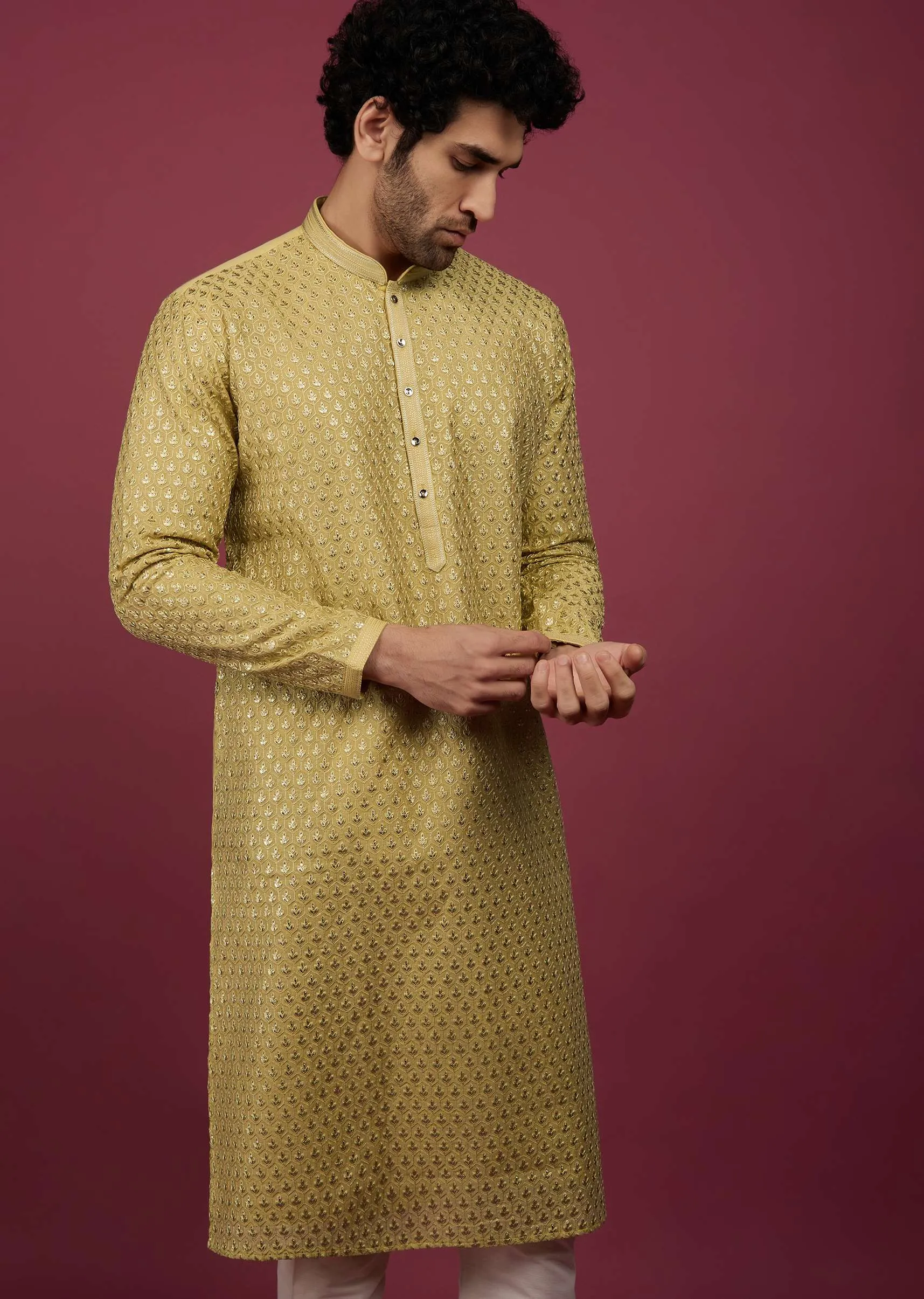 Gold Toned Silk Kurta Set In Thread Work