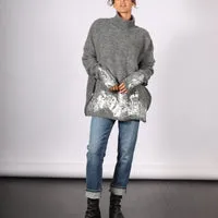 Sweater with handprint foil (alpaca) - Charcoal